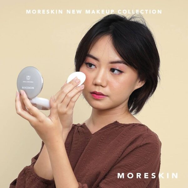Bedak Padat Moreskin Two Way Cake - Gambar 3